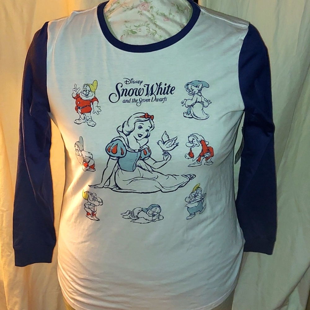 NWT Disney Snow White long sleeved shirt